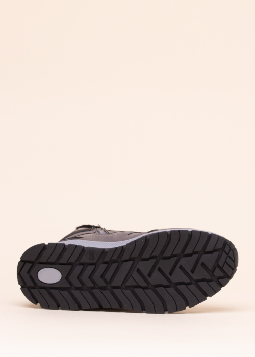 Зимние сапоги Mustang