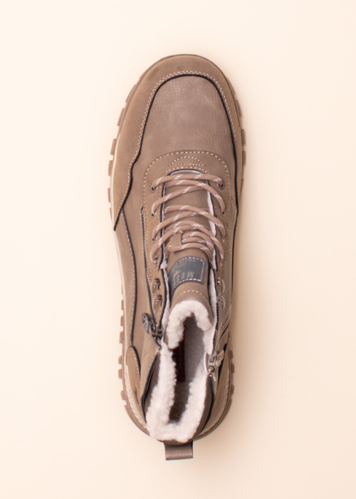 Зимние сапоги Mustang