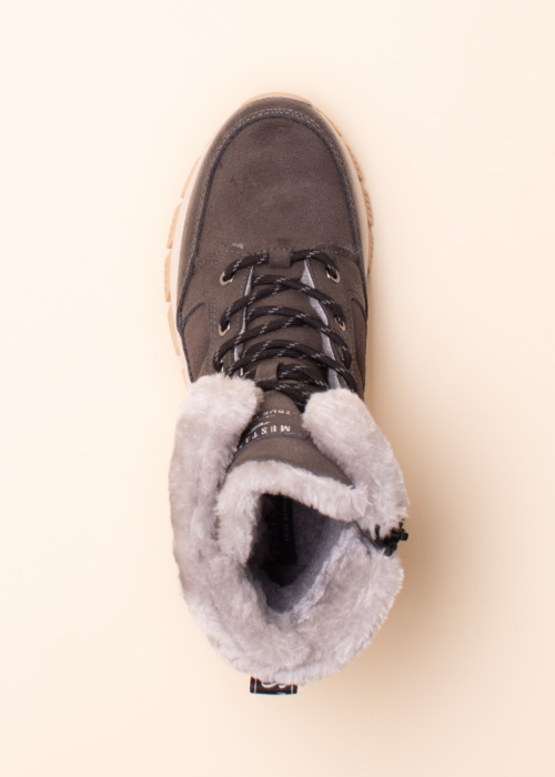 Зимние сапоги Mustang