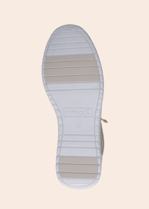 Кроссовки Caprice