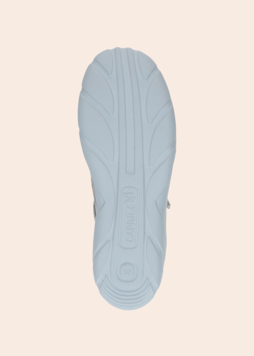 Кроссовки Caprice