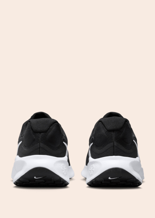 Nike jooksujalatsid Revolution 7