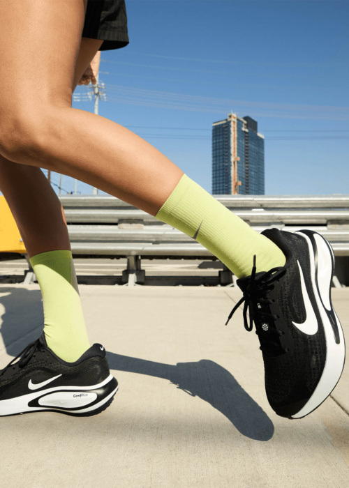 Nike jooksujalatsid Journey Run