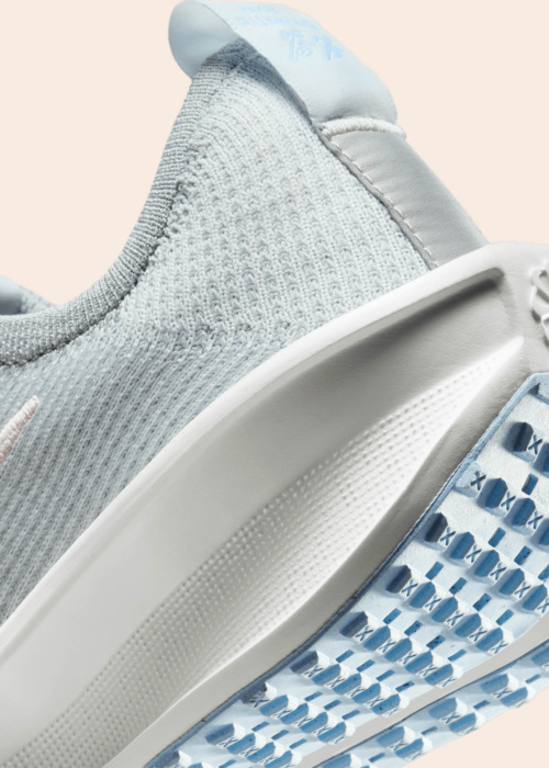 Беговые кроссовки Interact Run Nike