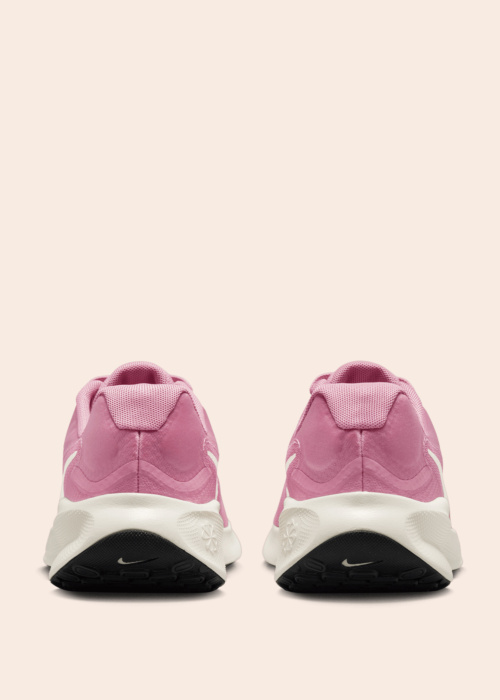 Беговые кроссовки Revolution 7 Nike