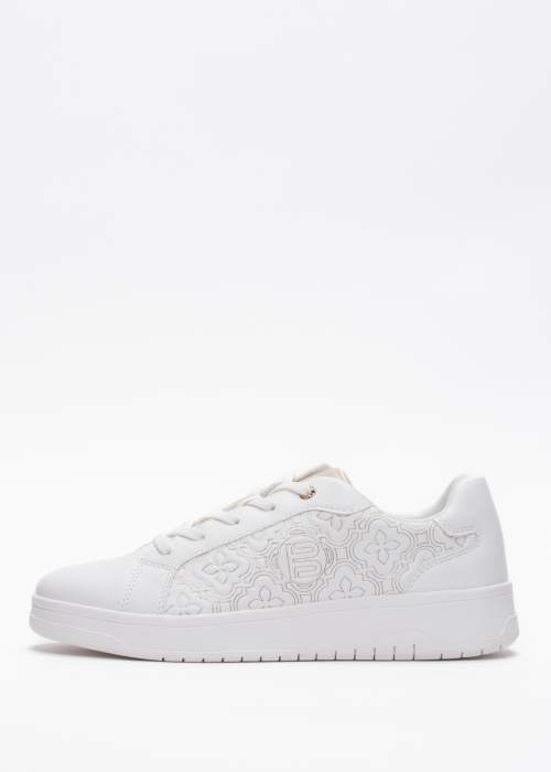 Bagatt tennised Kayla