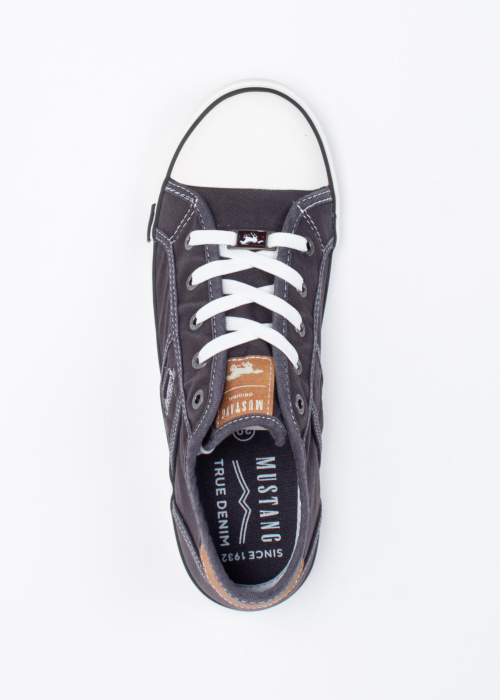 Тенниски Mustang