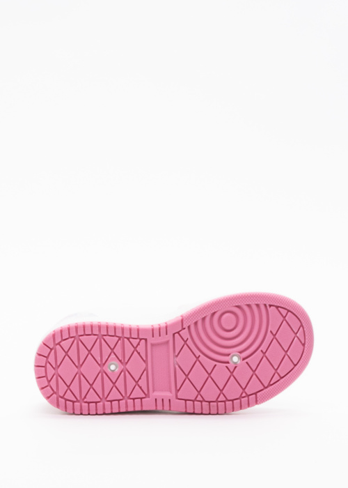 Leomil tennised Minnie