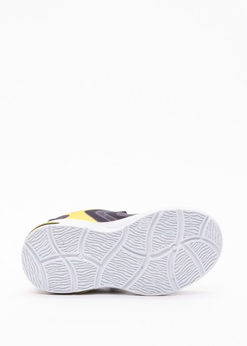 Leomil vilkuvad vabaajajalatsid Pokemon