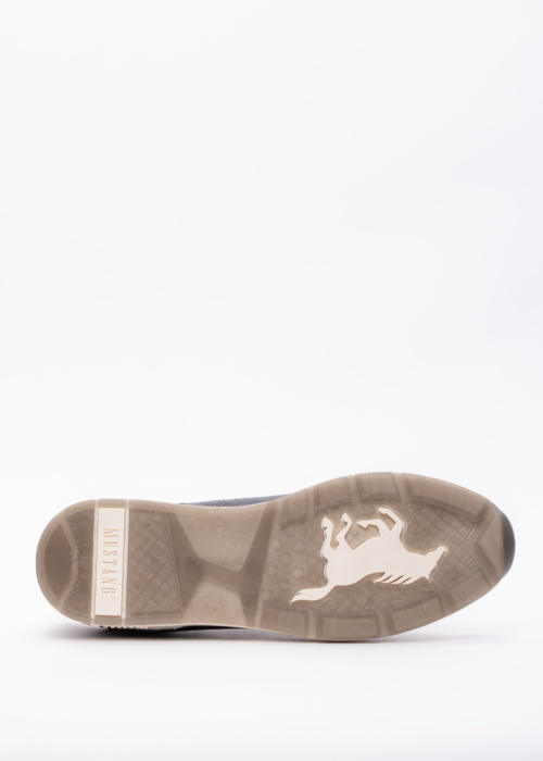 Кроссовки Mustang