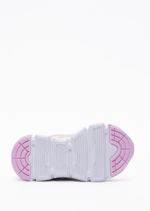 Leaf vilkuvad vabaajajalatsid Skalka