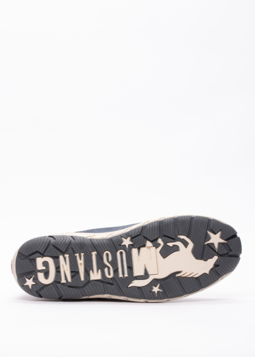 Mustang vabaajajalatsid