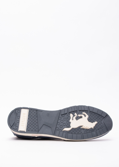 Mustang vabaajajalatsid