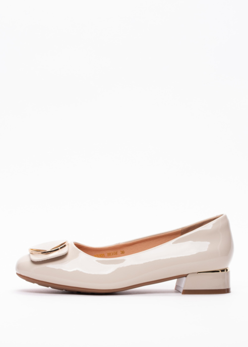 Loretta Vitale kingad