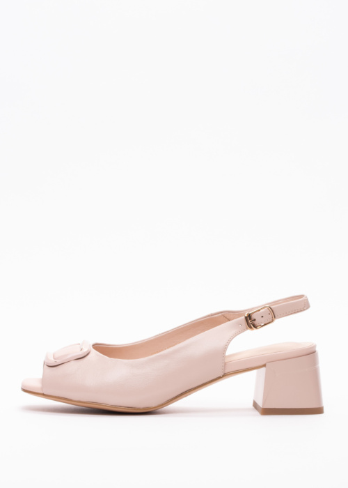 Loretta Vitale kingad