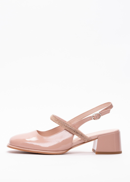 Loretta Vitale kingad