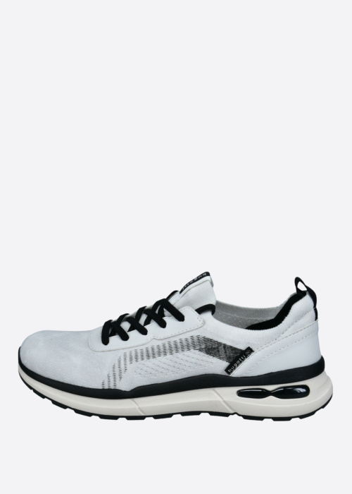 Bugatti vabaajajalatsid Sandar