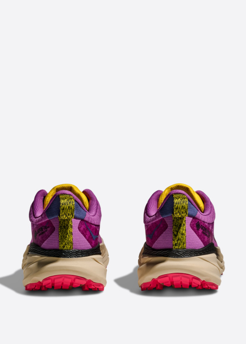 Беговые кроссовки Challenger Hoka