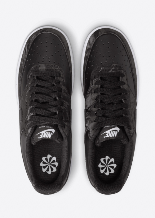 Nike tennised Court Vision