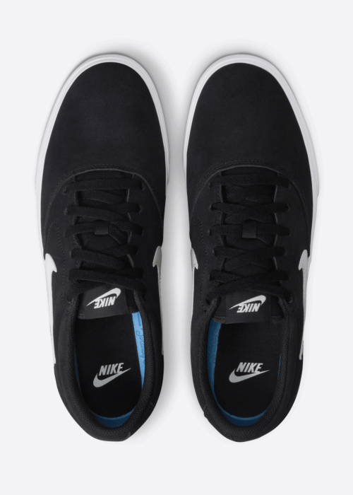 Nike tennised Charge