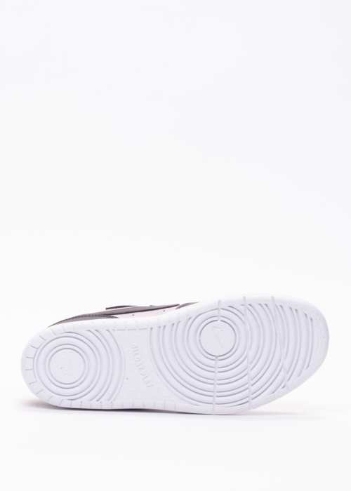 Тенниски Court Borough Low Nike