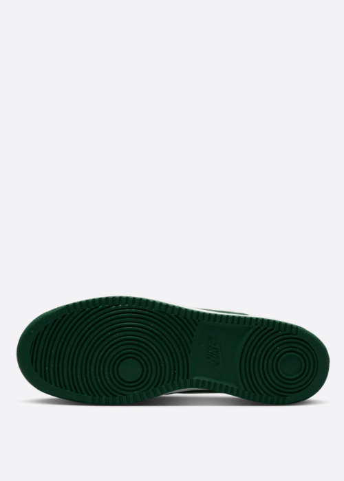 Nike tennised Court Vision