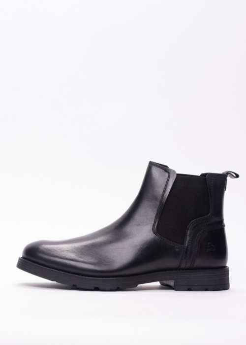 Bullboxer poolsaapad