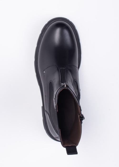 NeroGiardini poolsaapad