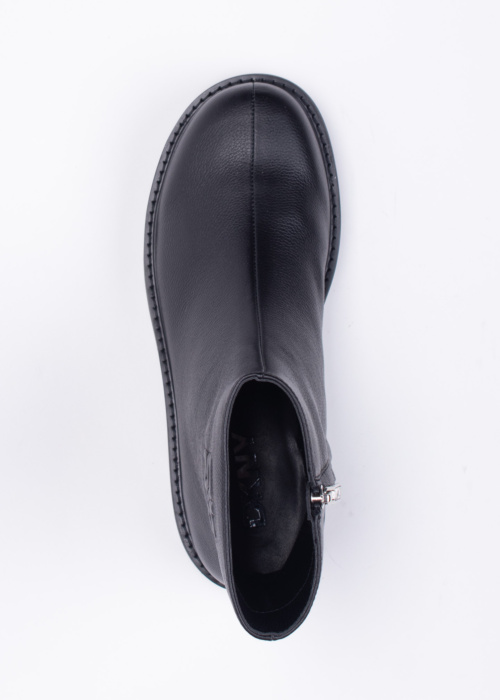 DKNY poolsaapad Binyamin