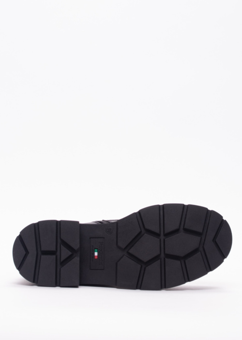 NeroGiardini poolsaapad