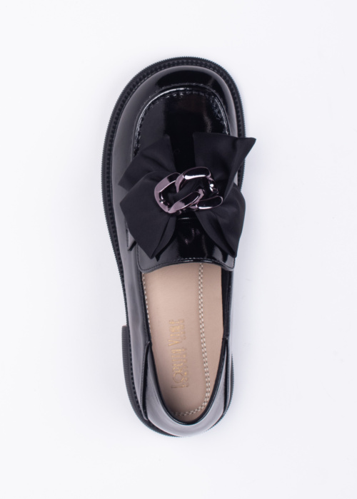 Loretta Vitale kingad