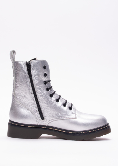 Musse & Cloud poolsaapad