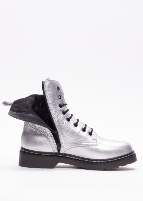 Musse & Cloud poolsaapad