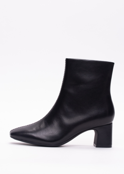 Clarks poolsaapad Fernie