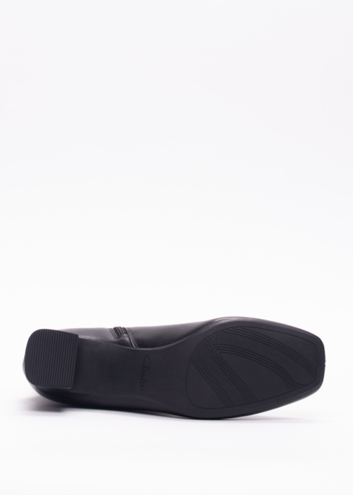 Clarks poolsaapad Fernie