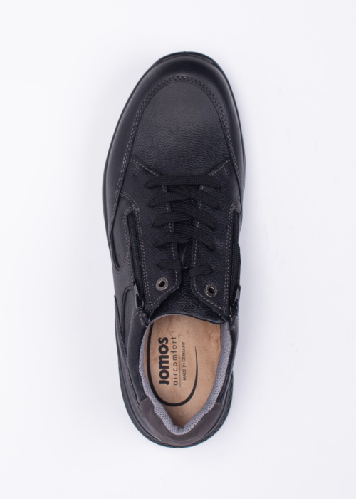 Jomos vabaajajalatsid