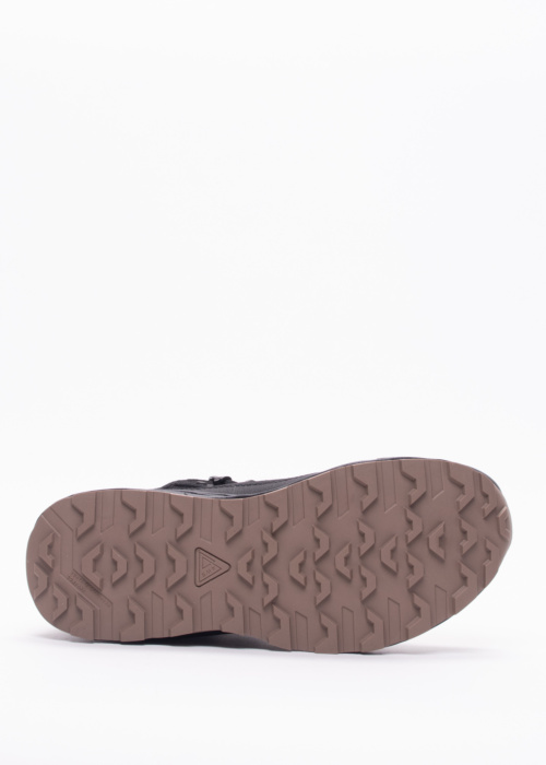 Icepeak matkasaapad Akaa