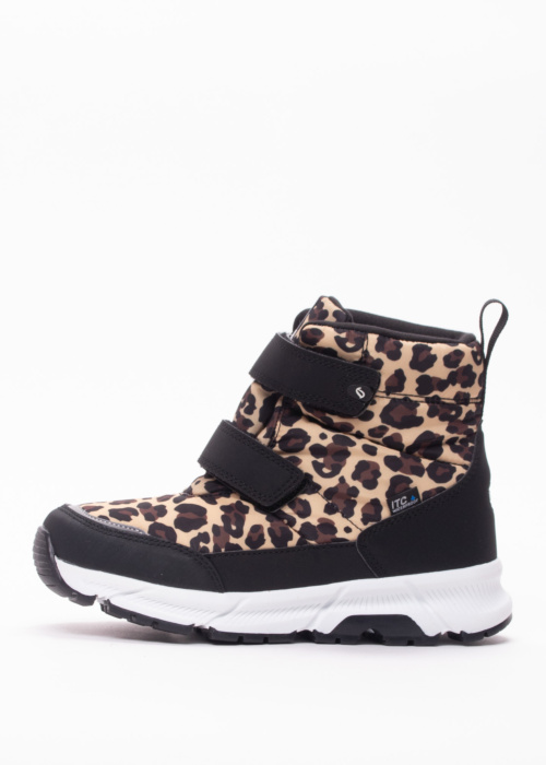 Leaf talvesaapad Salmis