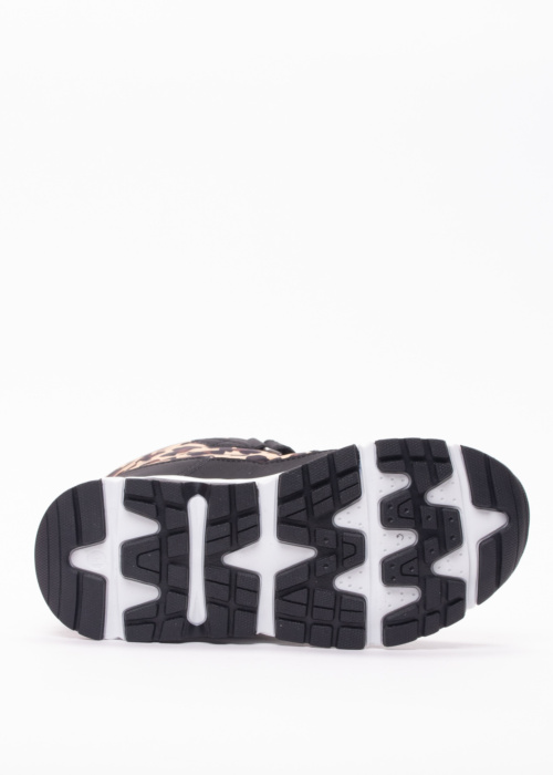 Leaf talvesaapad Salmis