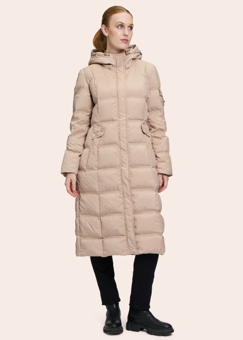 Пуховое пальто Betty Barclay