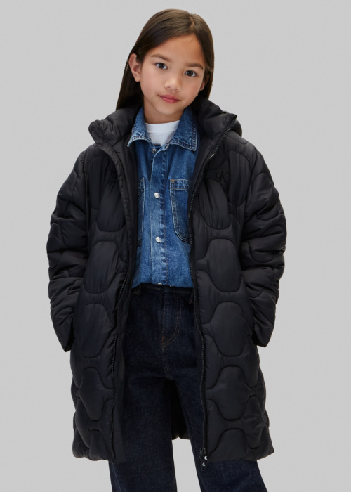 Calvin Klein tepitud talvemantel