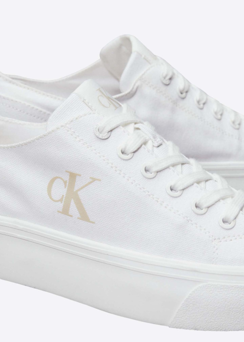 Calvin Klein tennised