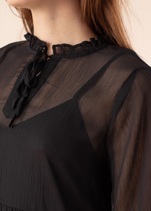 Noisy May kleit Valery