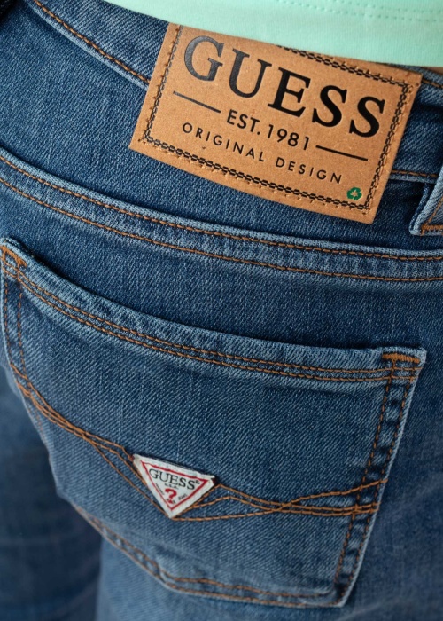 Джинсы Guess