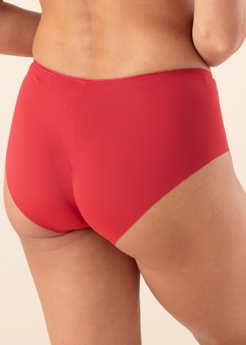 Triumph aluspüksid Essential Minimizer Hipster