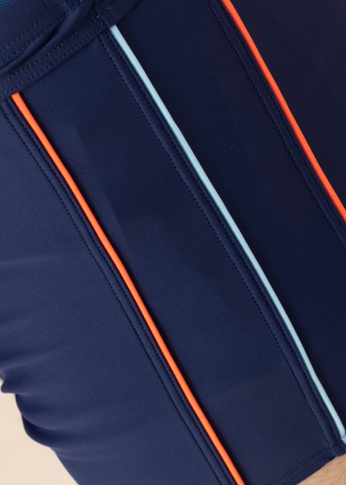 Naturana ujumisbokserid