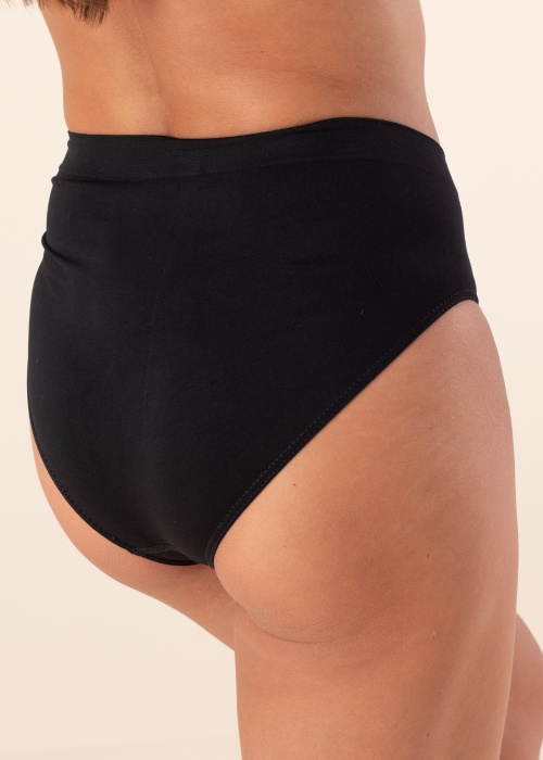 Gatta aluspüksid karbis