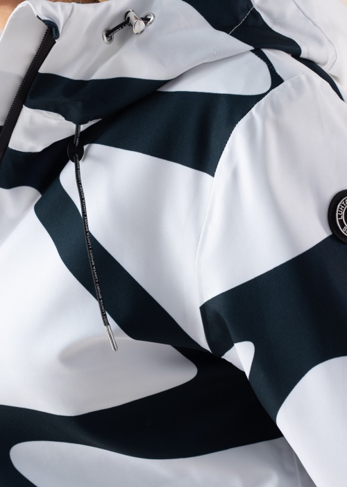 Весенне-осенняя парка Ailio Luhta