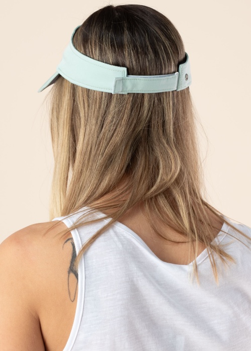 Козырёк Naumola Luhta