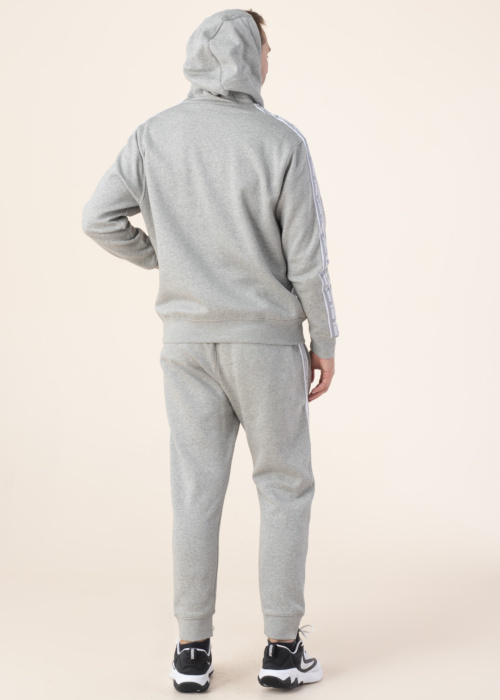 Спортивный комплект Nike